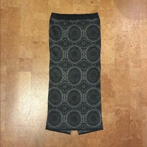 Monoreno Black Floral Patterned Skirt